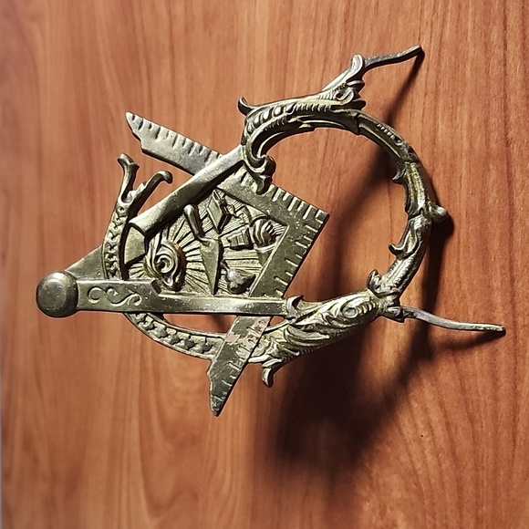 Vintage Brass Masonic Stand - Picture 4 of 5